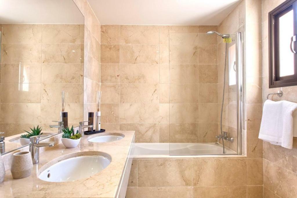 Estepona - Casares Beach Golf Apartments Eksteriør bilde